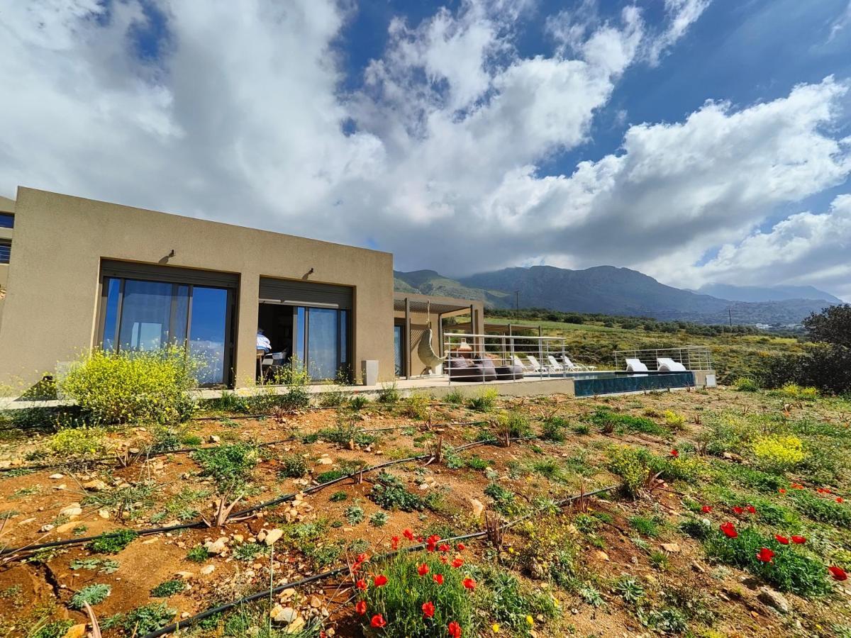 Olive And Aloe Villas Nomikianá Екстериор снимка