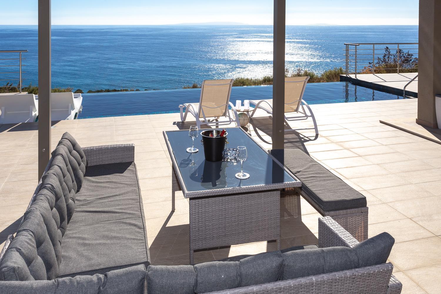 Olive And Aloe Villas Nomikianá Екстериор снимка