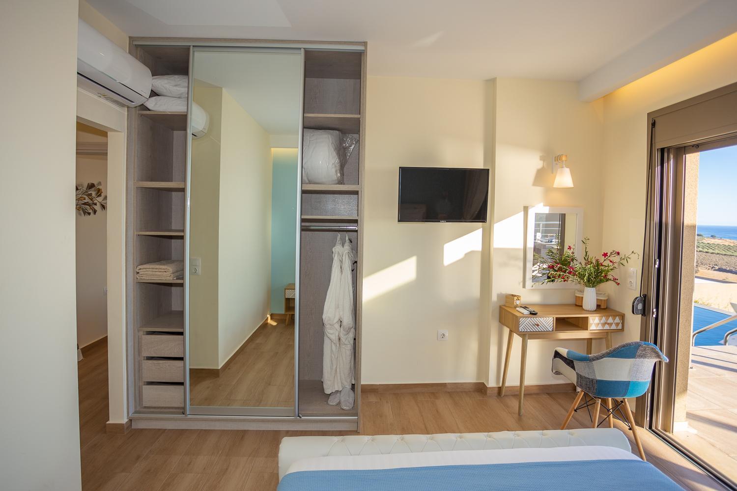 Olive And Aloe Villas Nomikianá Екстериор снимка