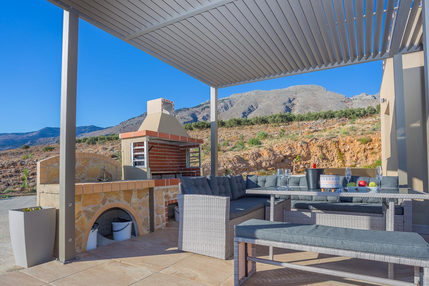 Olive And Aloe Villas Nomikianá Екстериор снимка