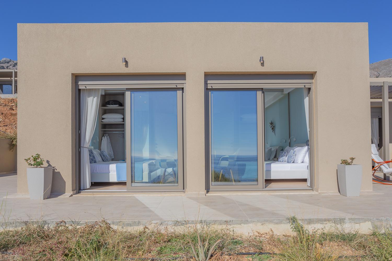 Olive And Aloe Villas Nomikianá Екстериор снимка