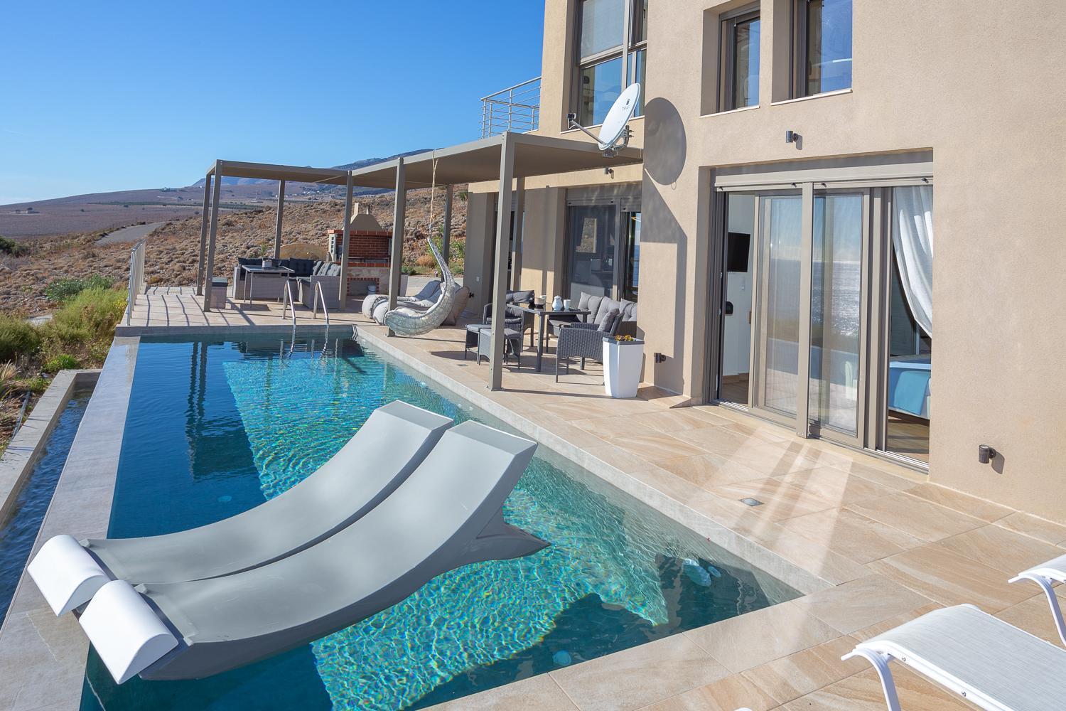 Olive And Aloe Villas Nomikianá Екстериор снимка