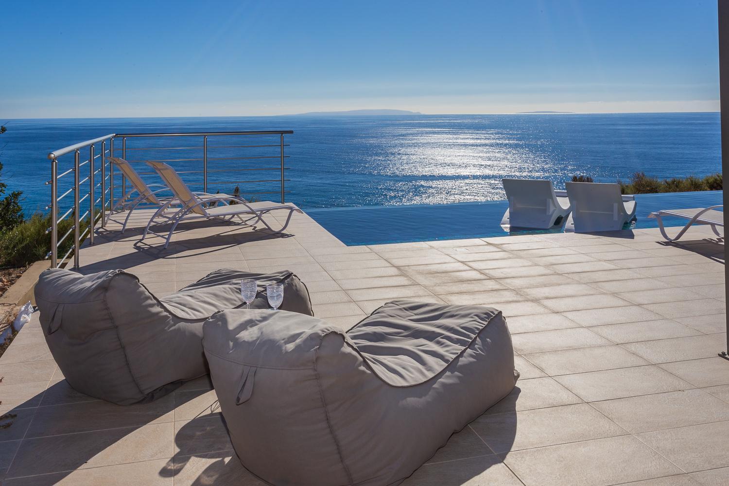 Olive And Aloe Villas Nomikianá Екстериор снимка