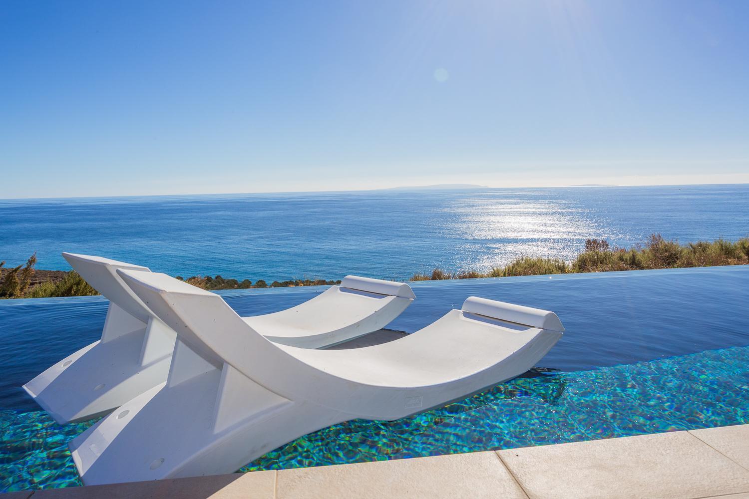 Olive And Aloe Villas Nomikianá Екстериор снимка